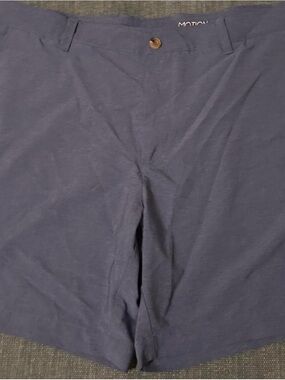 crown & ivy Men's Indigo Flat-Front Performance Shorts